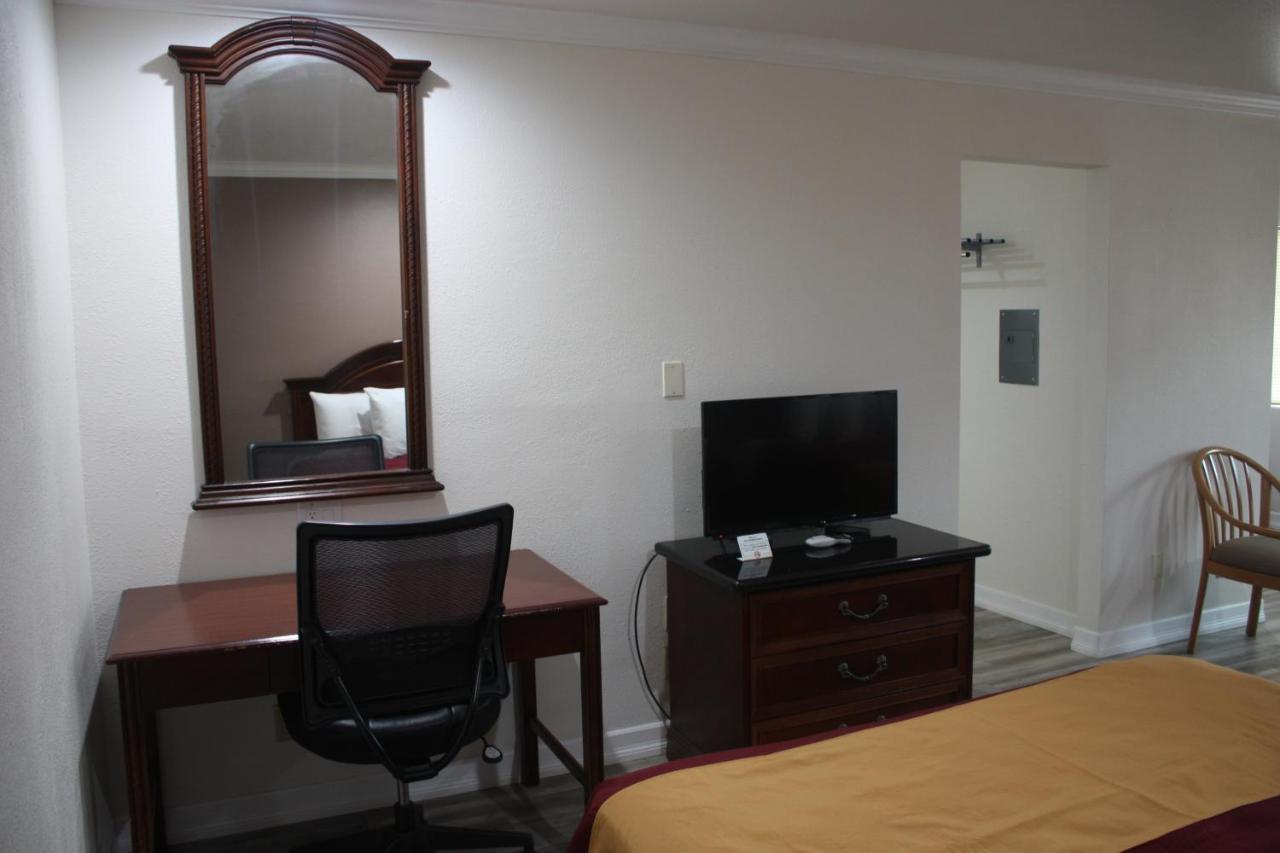 Value Inn & Suites Реддинг Экстерьер фото