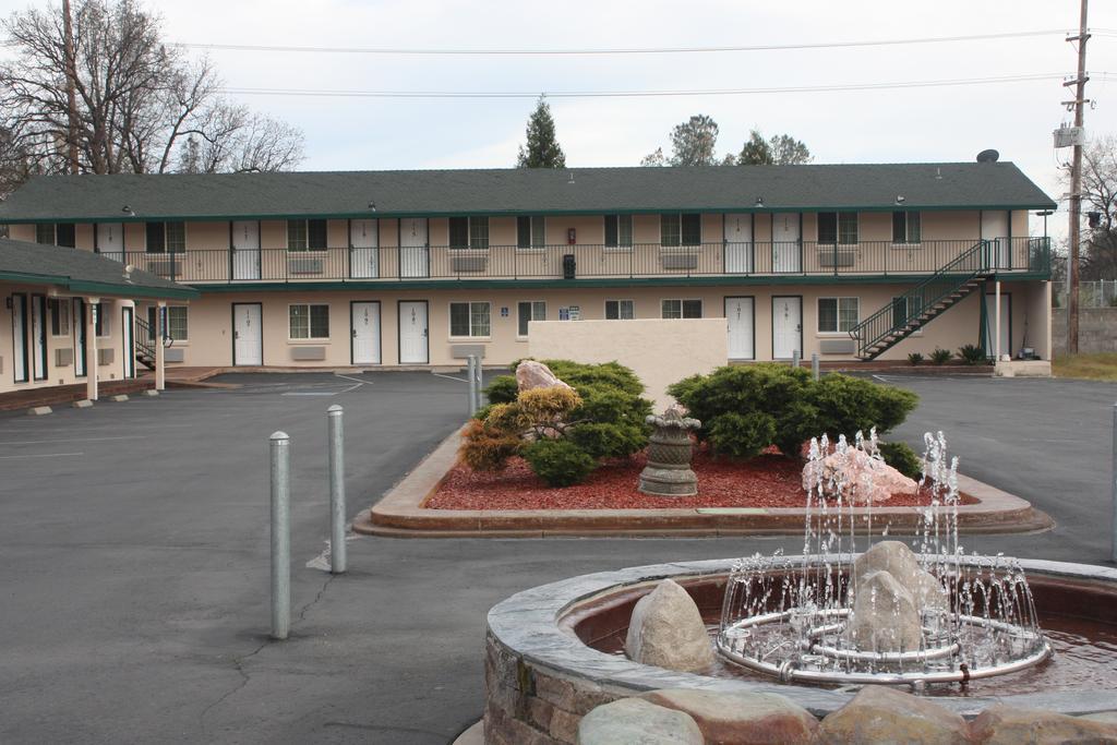 Value Inn & Suites Реддинг Экстерьер фото