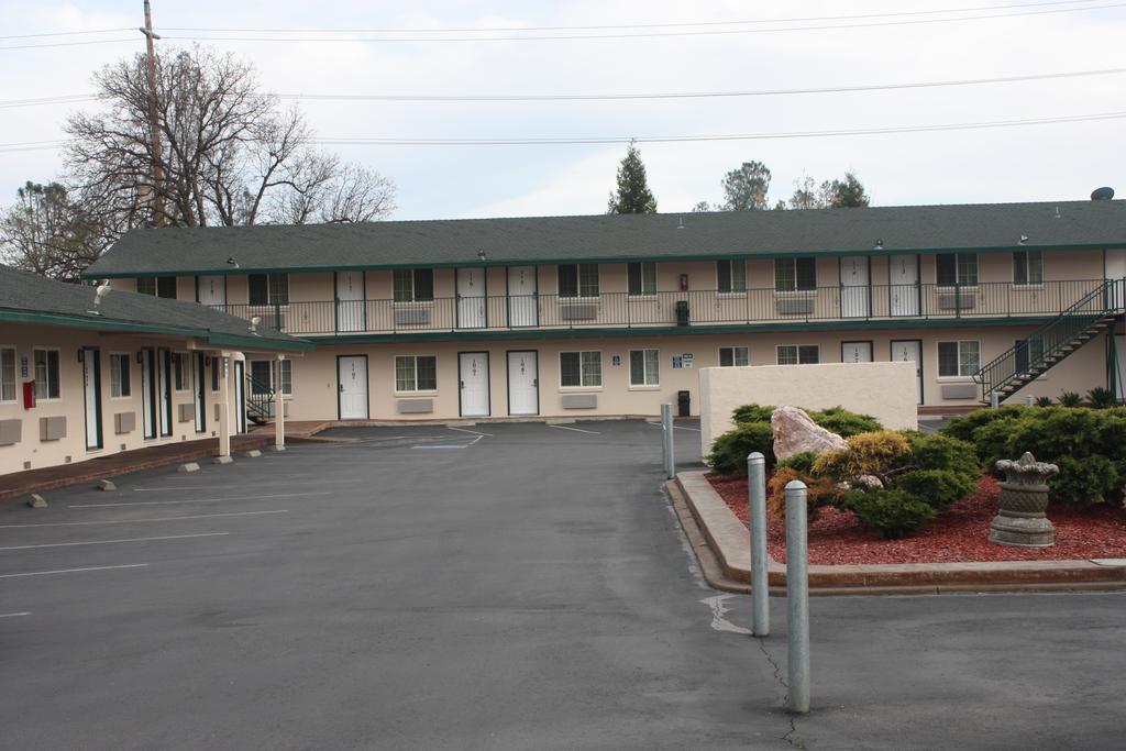 Value Inn & Suites Реддинг Экстерьер фото