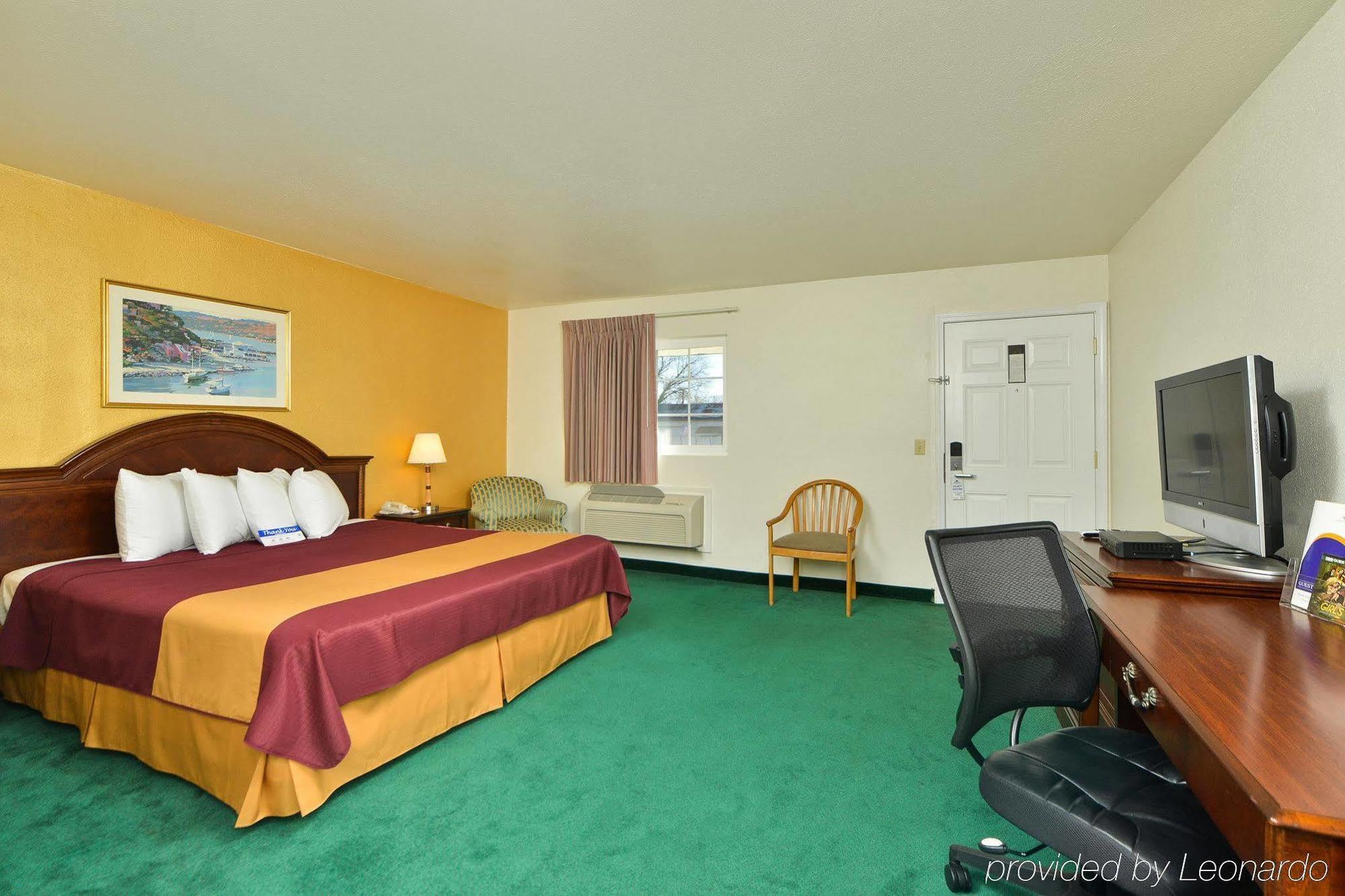 Value Inn & Suites Реддинг Экстерьер фото
