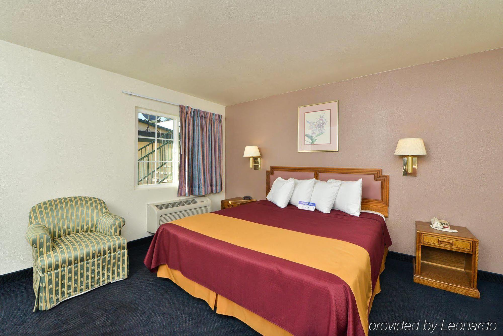Value Inn & Suites Реддинг Экстерьер фото