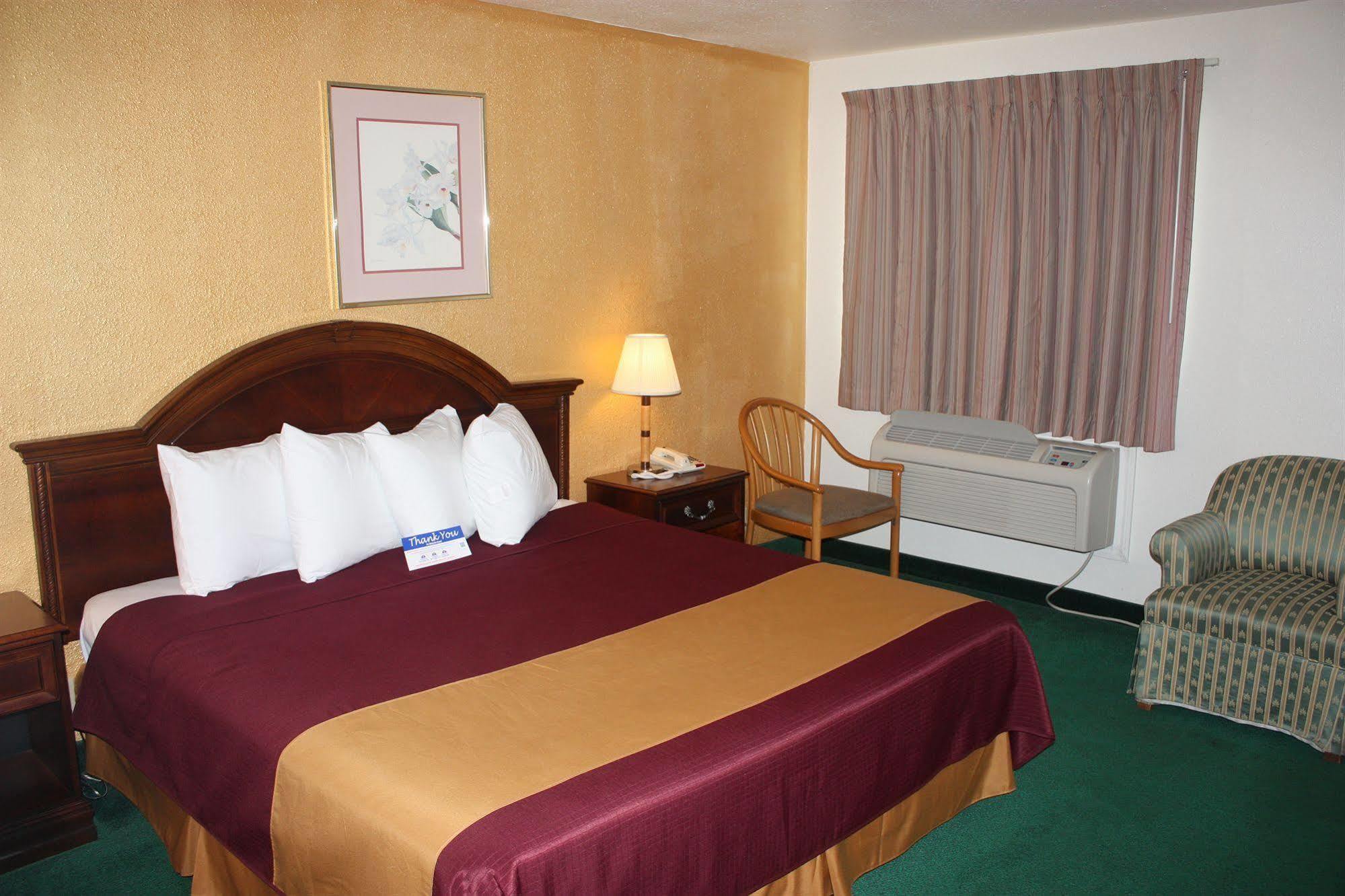Value Inn & Suites Реддинг Экстерьер фото