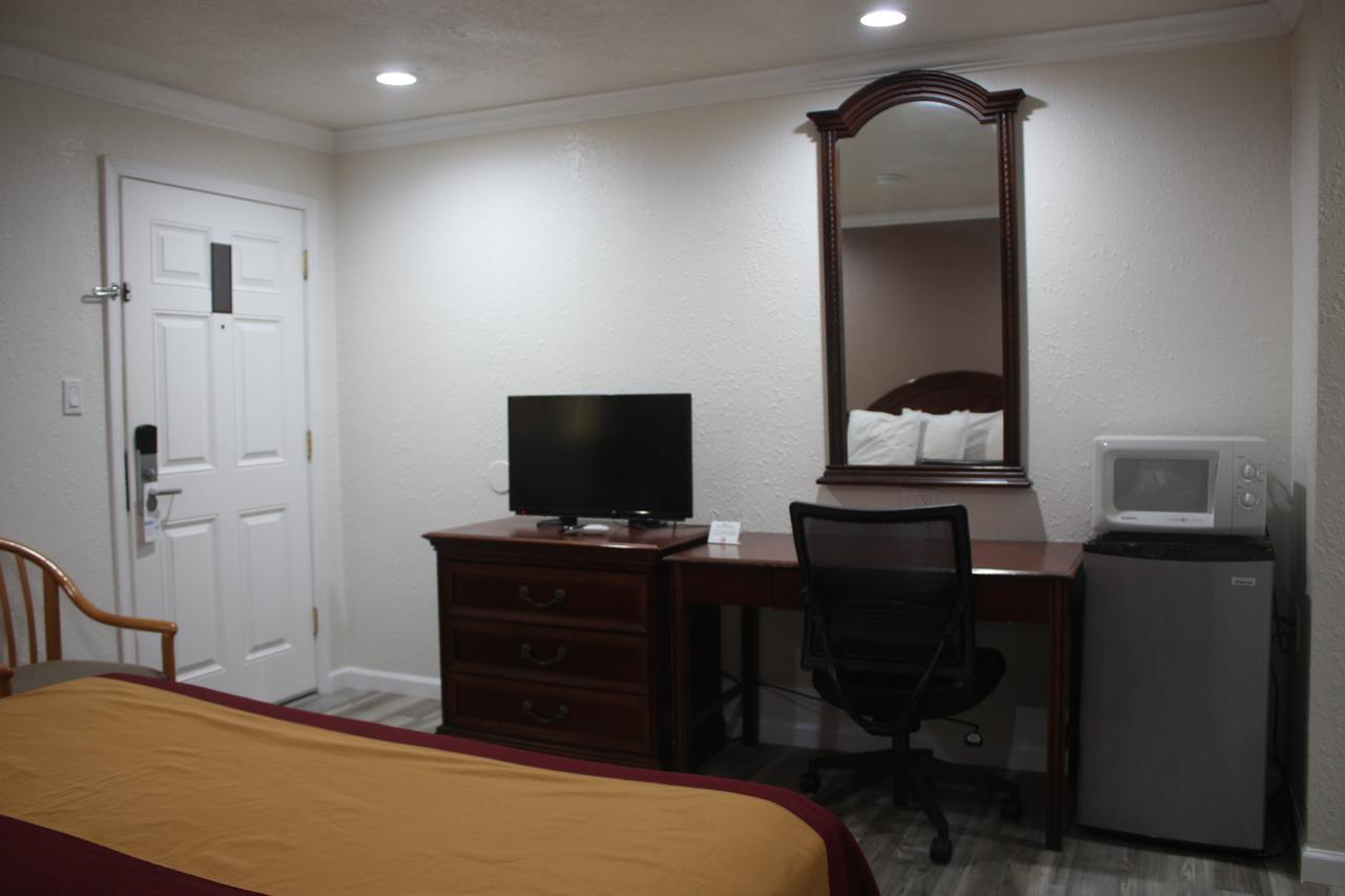 Value Inn & Suites Реддинг Экстерьер фото