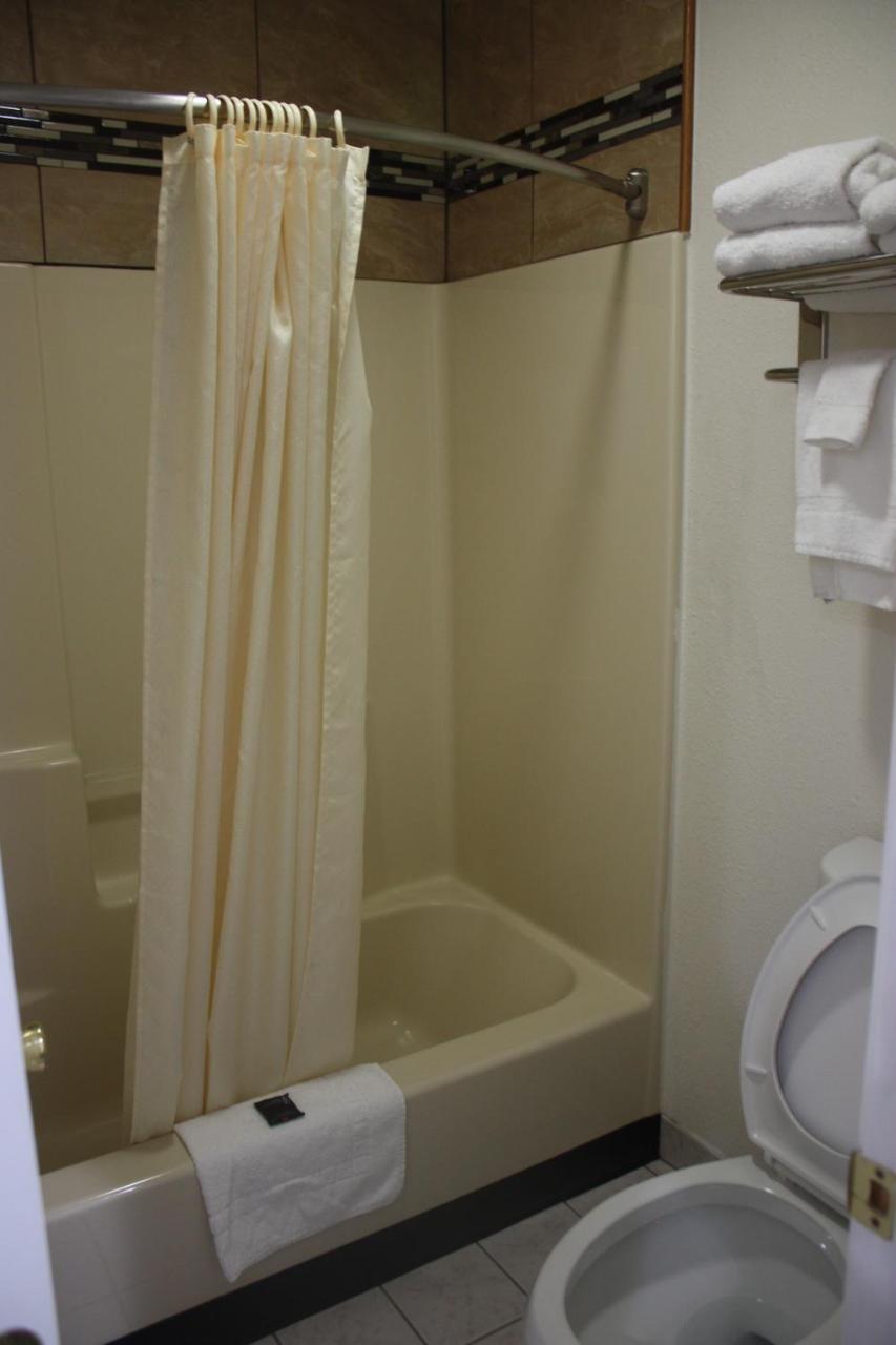 Value Inn & Suites Реддинг Экстерьер фото